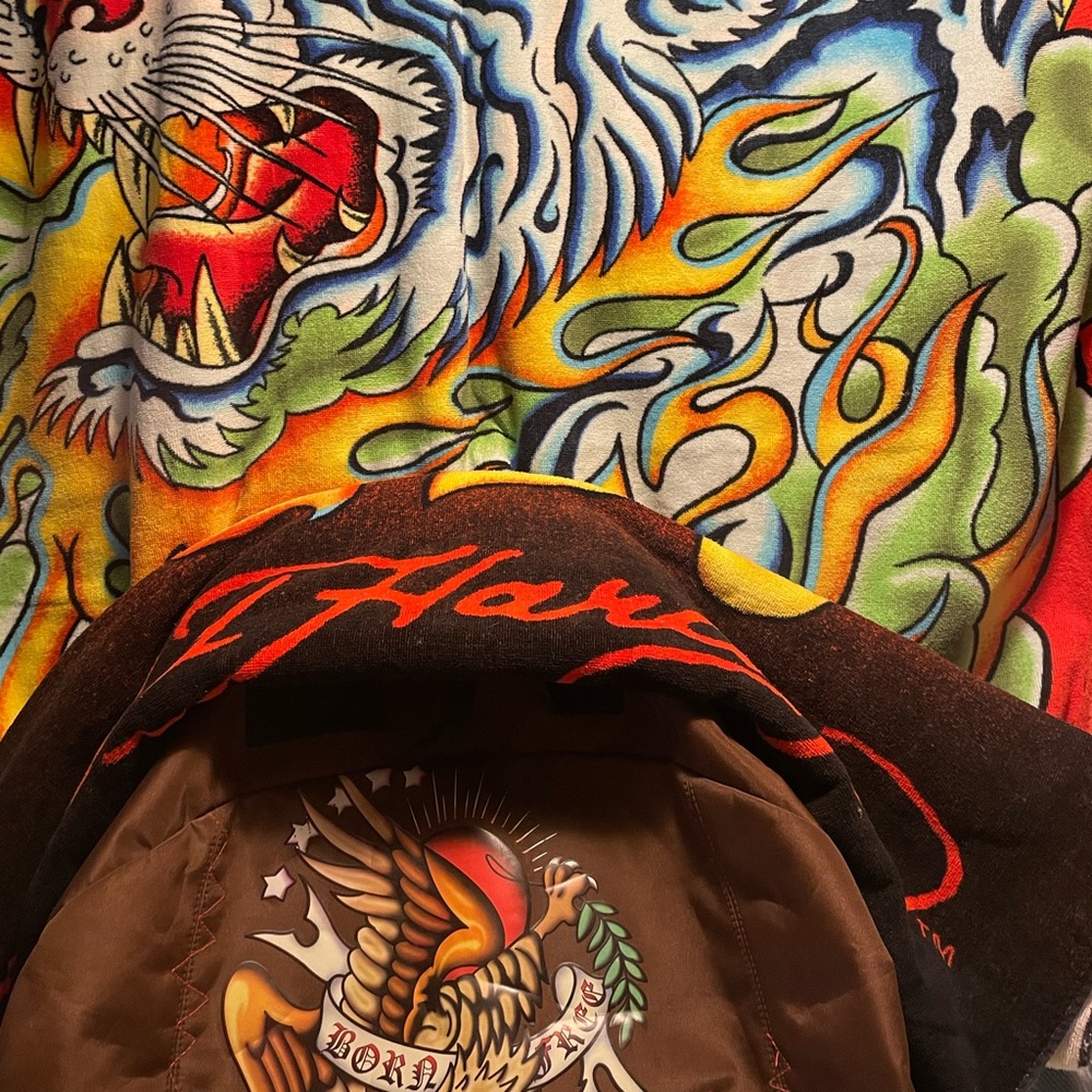 Ed Hardy gym bag and towel